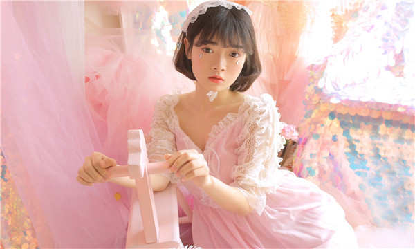 嘉峪关供卵试管代怀生子多少钱？这一直是很多不孕不育家庭关注的话题。在中国，不孕不育的发生率越来越高，根据《中国不孕不育现状调研报告》显示，育龄夫妇的不孕不育率从20年前的3%增长至现在的12.5%-18.2%，患者人数高达6000万以上。在这样的背景下，许多家庭通过供卵试管来实现自己的生育梦想。那么，供卵试管代怀生子的费用到底是多少呢？